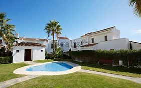 Luxury apartment set in Doña Julia Golf Course